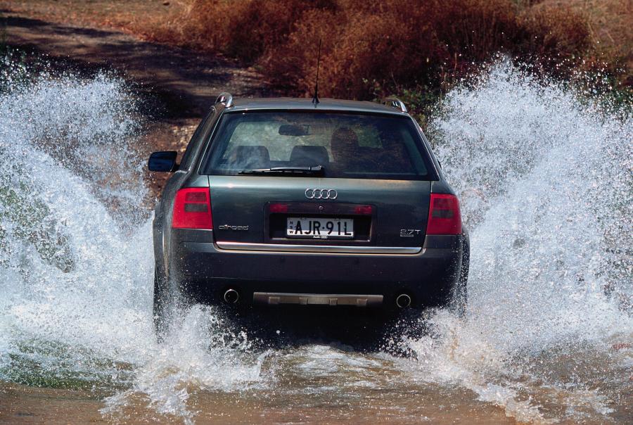  Audi Allroad 2.7T Quattro (4B, C5) 2001 года  (AU) (фото 8 из 12)